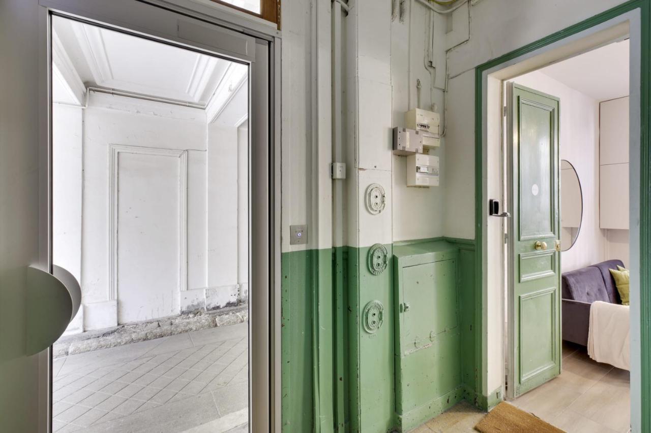 Bright Charming Modern Studio By Dreamy Canal St Martin 10eme Metro Goncourt *